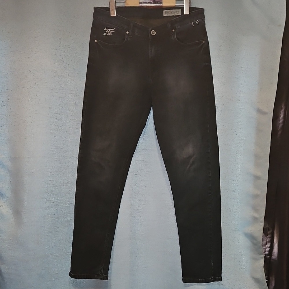 Rogic Men's Blue‎ Straight Jeans